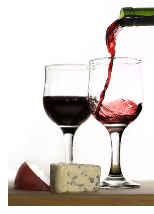 http://www.calorizator.ru/sites/default/files/article/drink-red-wine2.jpg