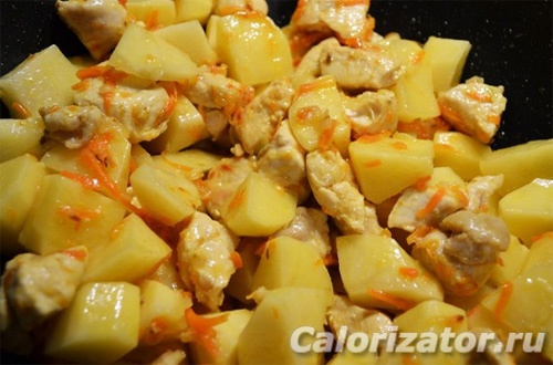 тушеная картошка с куриной грудкой рецепт с фото