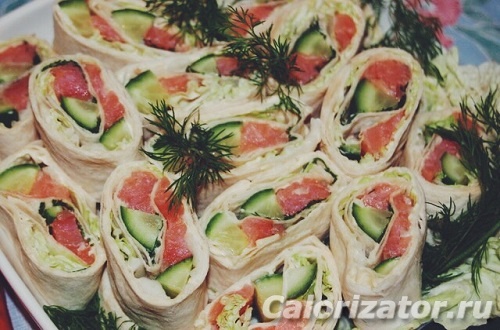 Рулет семга лаваш