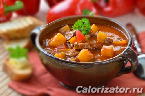 Оленина тушеная с овощами Оленина тушеная с овощами