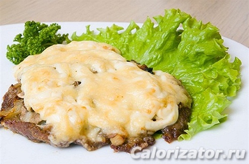 Блюдо мясо с брынзой