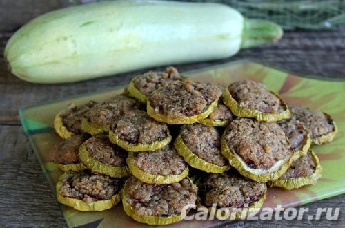 Кабачки с сыром, орехами и розмарином Кабачки с сыром, орехами и розмарином