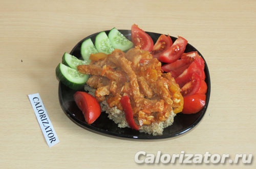 Гуляш с соевыми кусочками Гуляш с соевыми кусочками