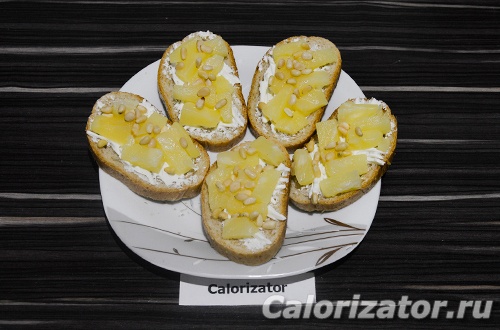 Бутерброды с творожным сыром и ананасом Бутерброды с творожным сыром и ананасом