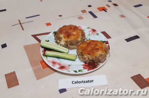 Мясные ватрушки с помидорами и сыром Мясные ватрушки с помидорами и сыром
