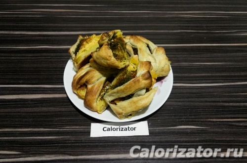 Слойка с сыром и картофелем Слойка с сыром и картофелем