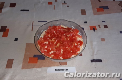 Слоеный салат с куриной грудкой и ананасом Слоеный салат с куриной грудкой и ананасом