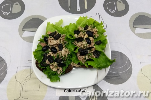 Бутерброды с тунцом и оливками Бутерброды с тунцом и оливками