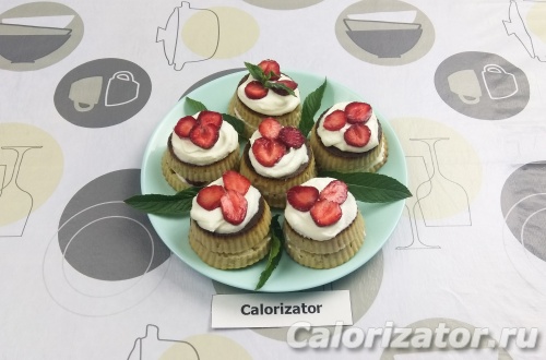 ПП пирожное с клубникой ПП пирожное с клубникой