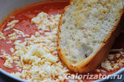 Томатный суп с сыром и гренками Томатный суп с сыром и гренками
