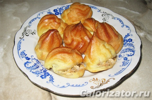 Профитроли с яйцом, огурцом и оливками Профитроли с яйцом, огурцом и оливками