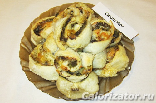 Слоеные пирожки с сыром и грибами Слоеные пирожки с сыром и грибами
