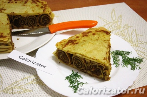 Блинный пирог с куриной печенью Блинный пирог с куриной печенью