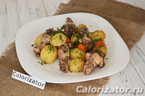 Молодой картофель с курицей Молодой картофель с курицей