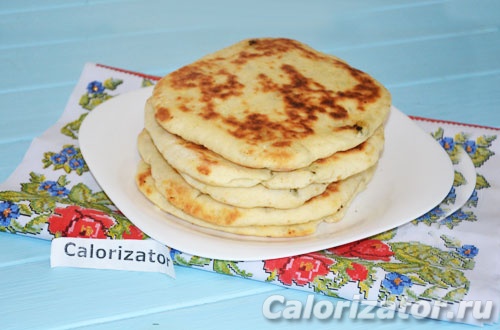 Хачапури с брынзой и зеленью Хачапури с брынзой и зеленью