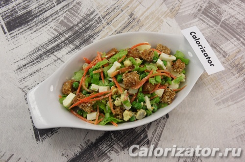 Салат овощной с сухариками Салат овощной с сухариками