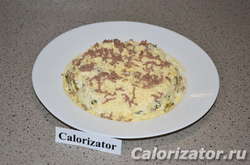 Салат с печенкой, огурцом и яйцом Салат с печенкой, огурцом и яйцом