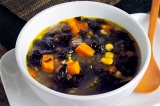 Суп с капустой, кукурузой и картофелем Суп с капустой, кукурузой и картофелем