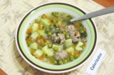 Суп с горошком и фрикадельками Суп с горошком и фрикадельками