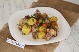 Молодой картофель с курицей Молодой картофель с курицей